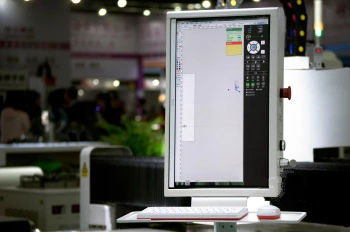 1500*3000mm 500w Racuys Or Ipg Fiber Laser Cutting Machine 1500*3000mm 500w Racuys eller Ipg fiberlaserskärmaskin