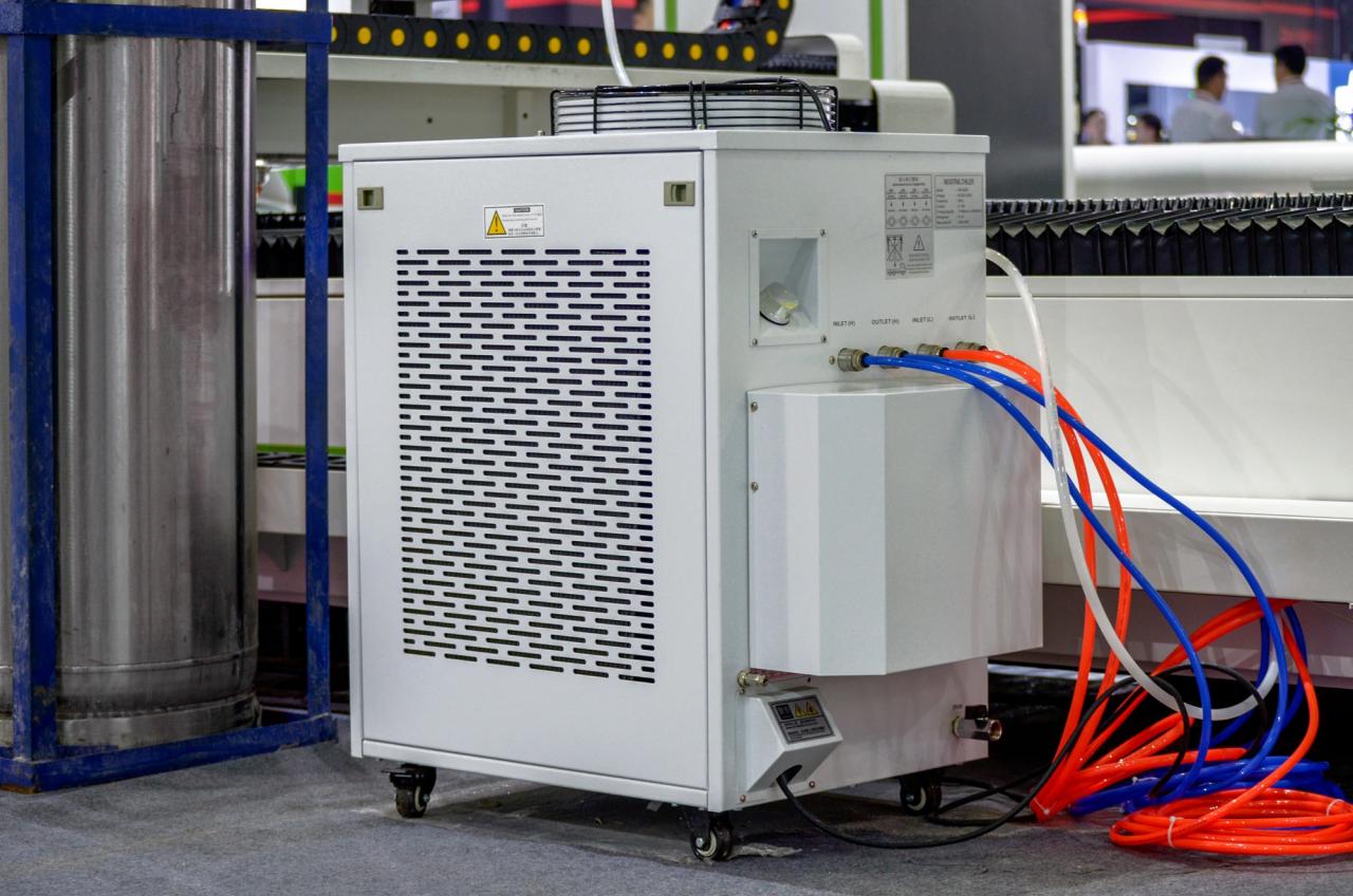 1500*3000mm 500w Racuys Or Ipg Fiber Laser Cutting Machine 1500*3000mm 500w Racuys eller Ipg fiberlaserskärmaskin