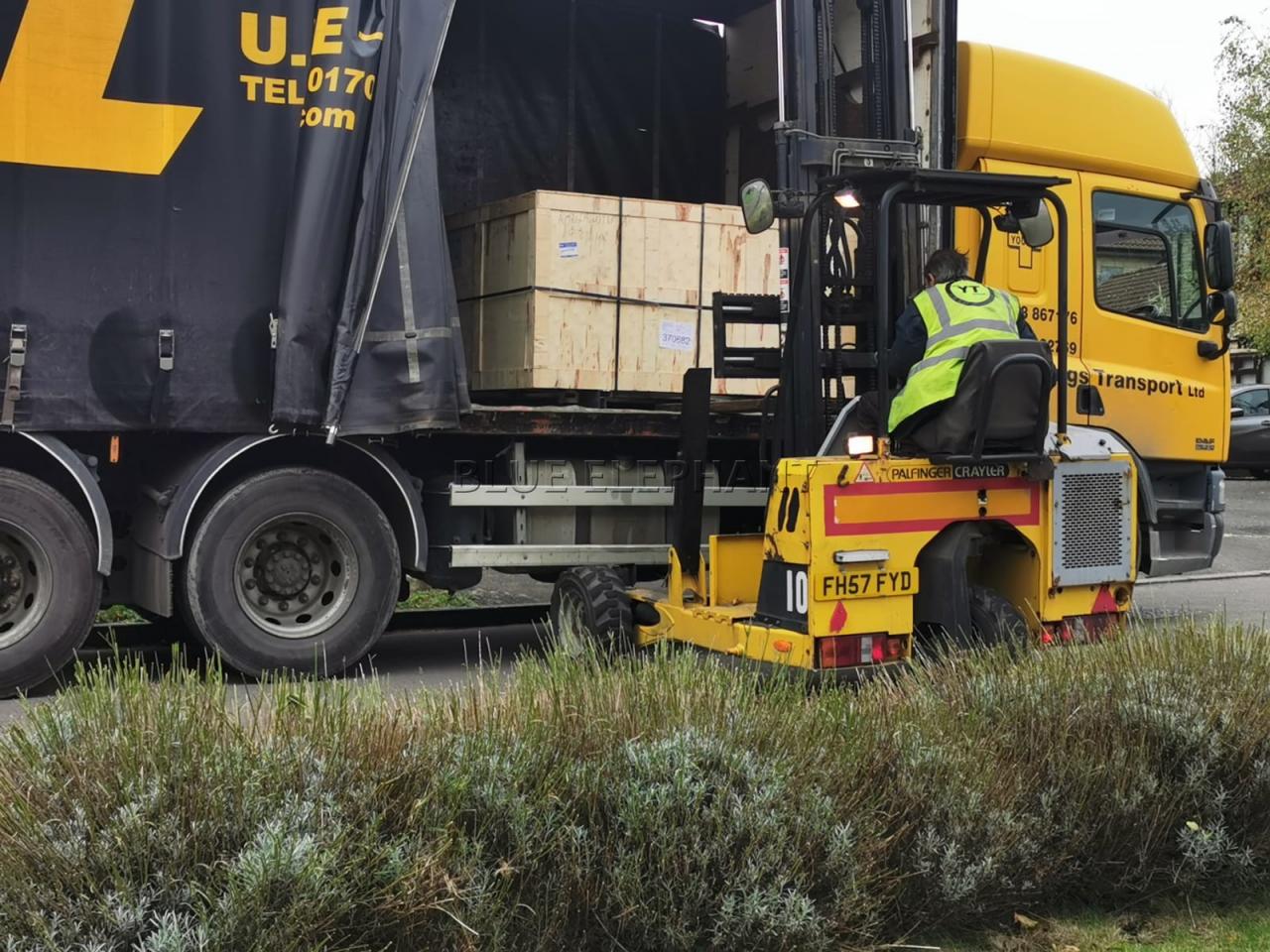 1530 Fiber Laser Cutting Machine For Stainless Steel Carbon Steel Metal Sheet 1530 fiberlaserskärmaskin för rostfritt stål kolstål metallplåt
