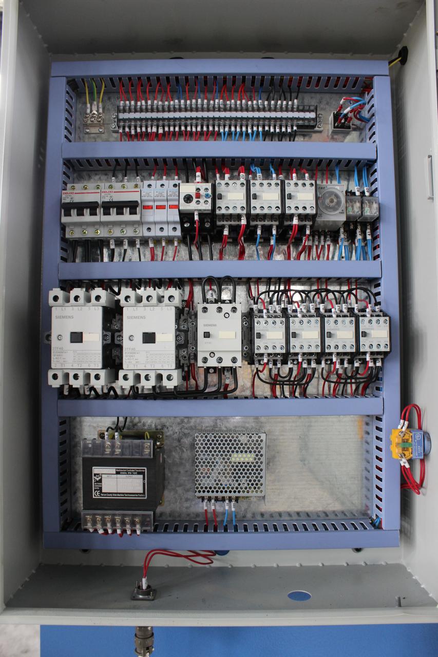 2,5 m längd Hydraulisk Nc Swing Beam Shearing Machine