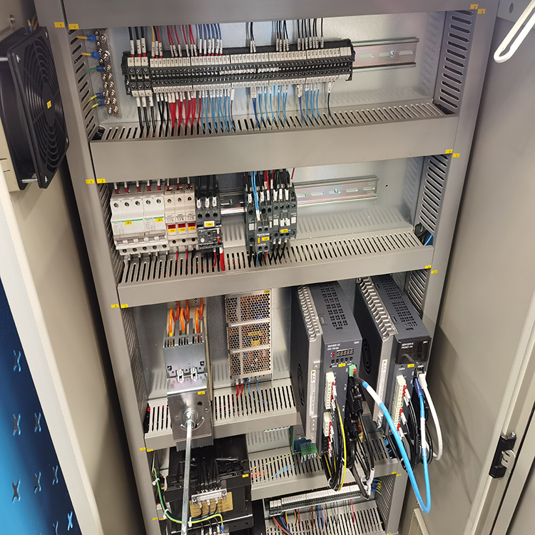 300t/4000 Hydraulic Press Brake Machine 300t/4000 hydraulisk kantpressmaskin