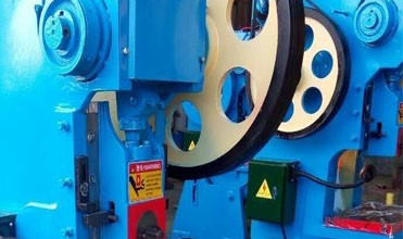 400 Ton Small Pneumatic Power Punch Press Mechanical Eccentric Punching Machine 400 ton liten pneumatisk kraftstanspress mekanisk excentrisk stansmaskin