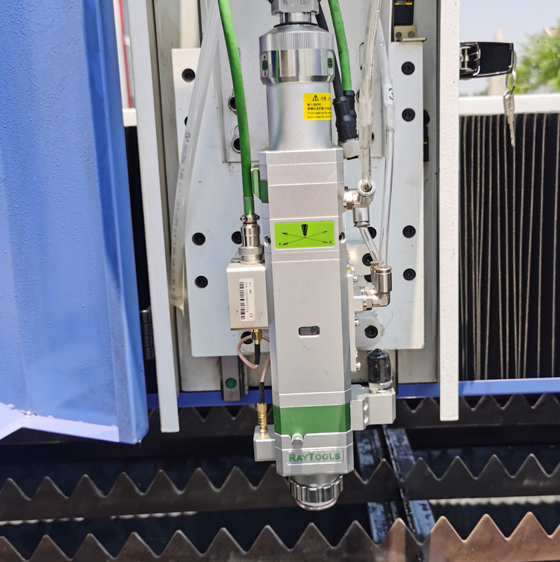 8mm 10mm Carbon Steel Laser Cutter 1530 4020 Cnc Fiber Laser Cutting Machine 8 mm 10 mm kolstål laserskärare 1530 4020 Cnc fiberlaserskärmaskin