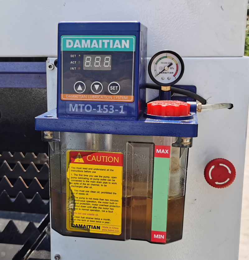 8mm 10mm Carbon Steel Laser Cutter 1530 4020 Cnc Fiber Laser Cutting Machine 8 mm 10 mm kolstål laserskärare 1530 4020 Cnc fiberlaserskärmaskin