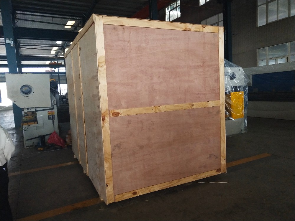 China Metal Hydraulic Press Brake Machine With Reasonable Price Kina metall hydraulisk kantpress med rimligt pris