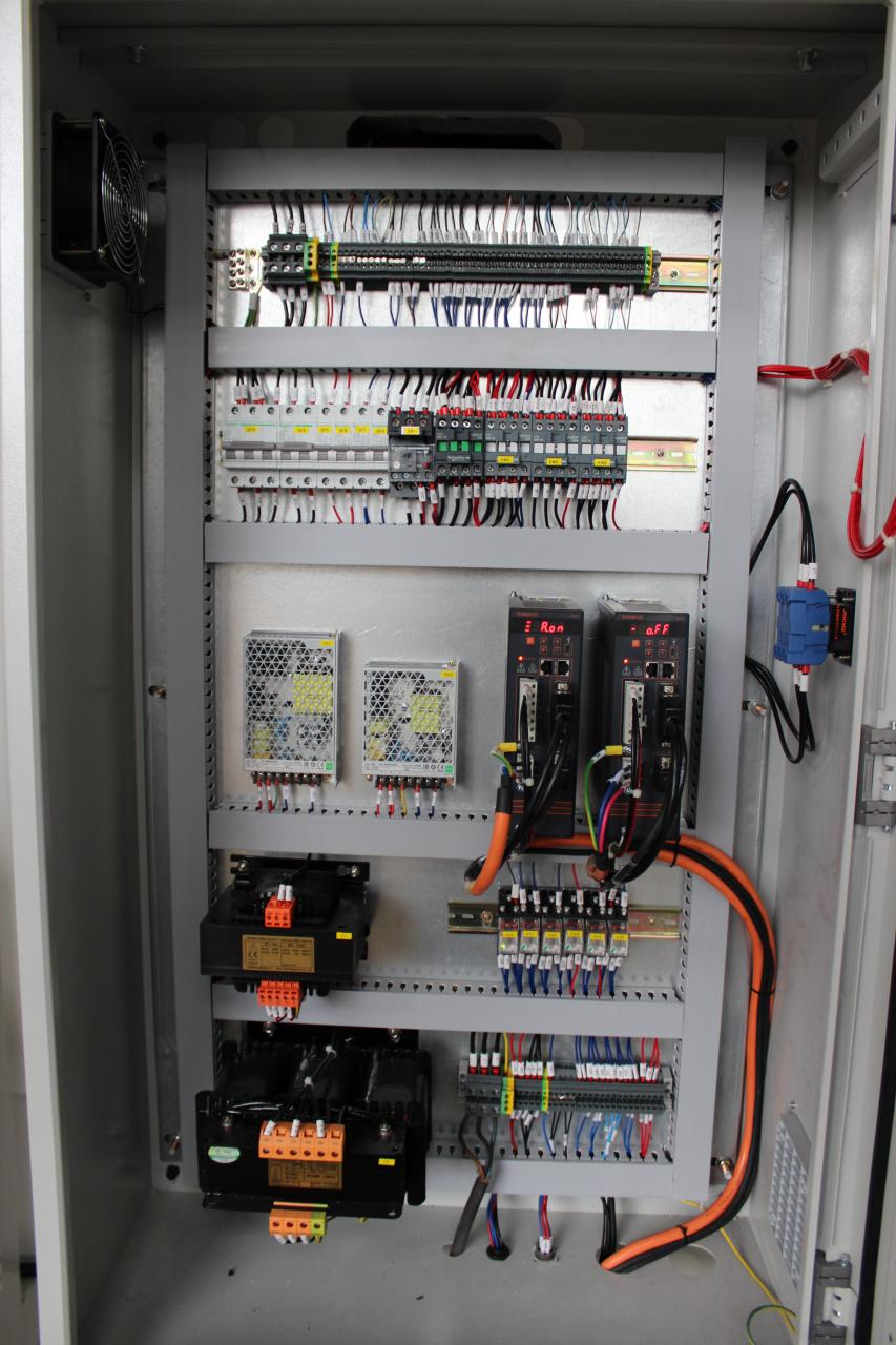 Cnc metall kantpressmaskin