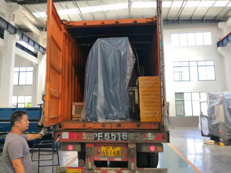 Cnc Nc Hydraulic Press Metal Guillotine Shear Machine For Carbon Stainless Steel Sheet Cnc Nc hydraulisk press metallgiljotinskjuvmaskin för kol rostfritt stålplåt