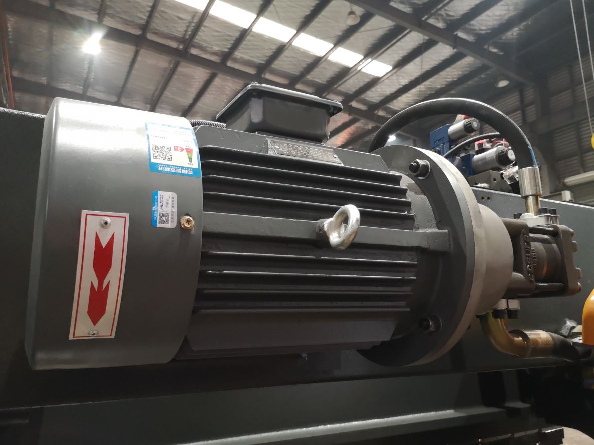 Delem Da66t 125 3+1 4+1 6+1 8+1 Cnc Hydraulic Press Brake For Metal Plate Bending Delem Da66t 125 3+1 4+1 6+1 8+1 Cnc Hydraulisk kantpress för böjning av metallplåt