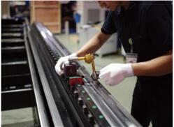 Fiber Laser Cutting Machine Masterline 8kw,4000x2000mm,With Ipg Laser Source Fiberlaserskärmaskin Masterline 8kw, 4000x2000mm, med Ipg-laserkälla