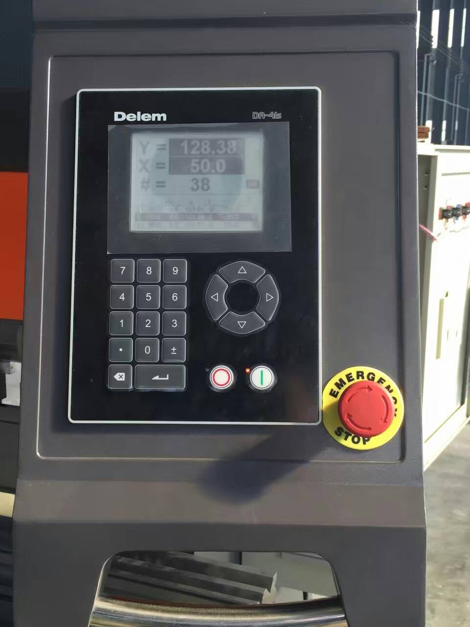 Hydraulic Stainless Steel Wc67y/k-300/6000 Mould Crowning Press Brake Hydraulisk rostfritt stål Wc67y/k-300/6000 formpressning pressbroms