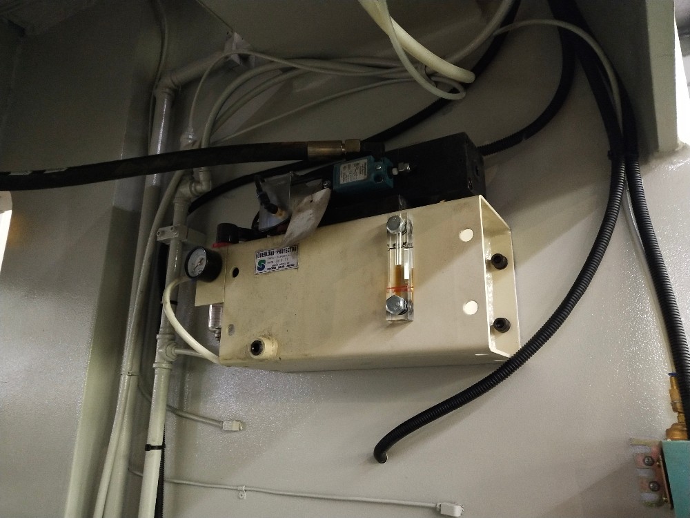 Pneumatic Friction Clutch High Performance Punch Press Machine Pneumatisk friktionskoppling Högpresterande stanspressmaskin