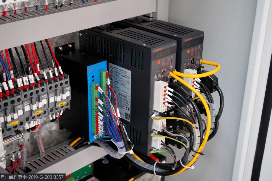 Wc67 Hydraulic Press Brake / CNC Press Bending Machine / Plate Bending Machine China Wc67 Hydraulisk kantpress / CNC pressbockningsmaskin / plåtbockningsmaskin Kina