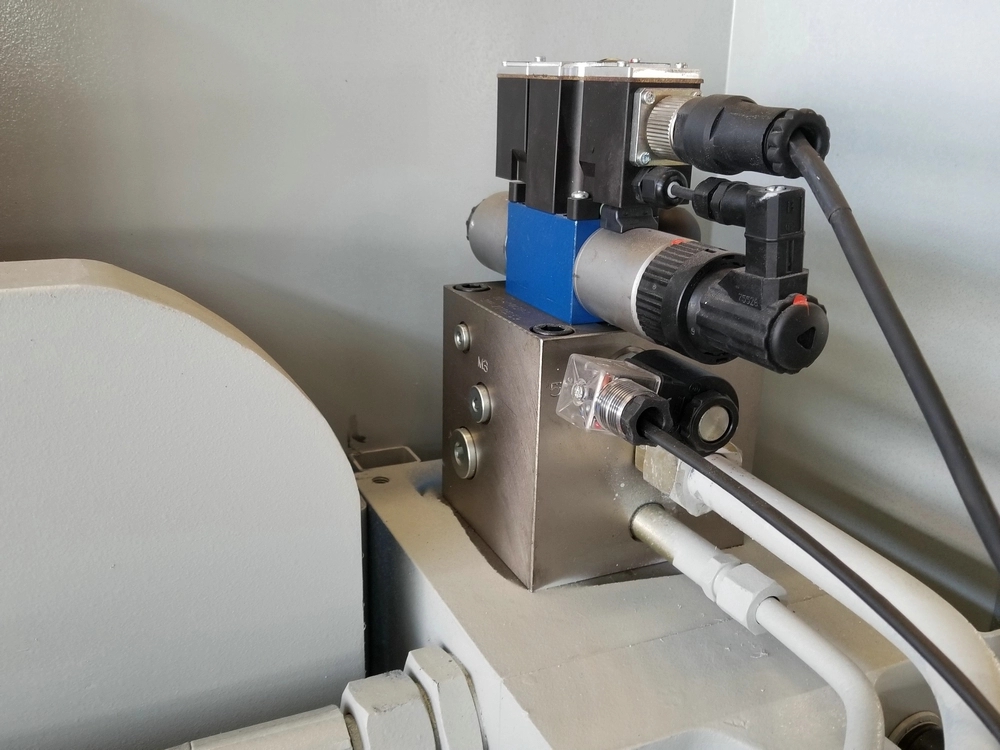 Wc67k 100 ton 200 ton hydraulisk Cnc kantpressmaskin för järn metall stålplåt