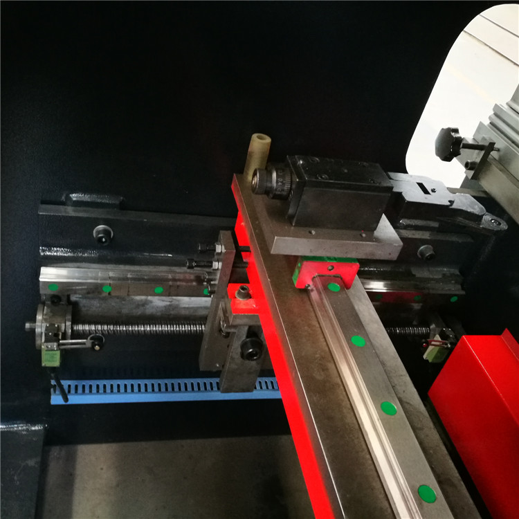 Wc67y-160 4000 Hydraulic Press Brake Cnc Metal Bending Machine For 4000mm Width Steel Wc67y-160 4000 hydraulisk kantpress Cnc metallbockningsmaskin för 4000 mm bredd stål