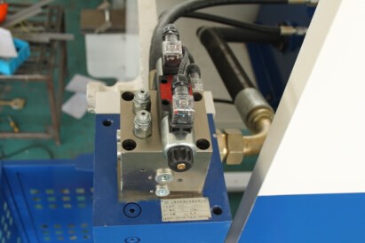 Wc67yk 80 100 160 200 Ton 3200mm E21 Nc Sheet Metal Oil Hydraulic Press Brake Price Wc67yk 80 100 160 200 Ton 3200mm E21 Nc Plåtolja Hydraulisk kantpress Pris