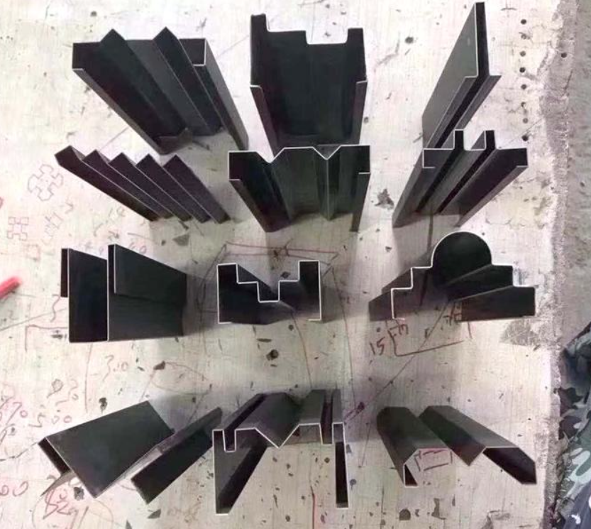 Wc67yk 80 100 160 200 Ton 3200mm E21 Nc Sheet Metal Oil Hydraulic Press Brake Price Wc67yk 80 100 160 200 Ton 3200mm E21 Nc Plåtolja Hydraulisk kantpress Pris