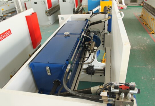 Wc67yk 80 100 160 200 Ton 3200mm E21 Nc Sheet Metal Oil Hydraulic Press Brake Price Wc67yk 80 100 160 200 Ton 3200mm E21 Nc Plåtolja Hydraulisk kantpress Pris